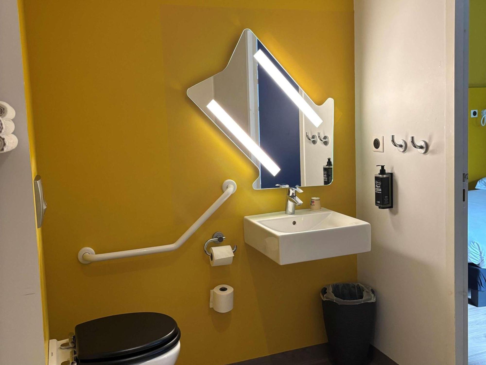 Ibis Budget Rennes Rte Lorient Exterior foto